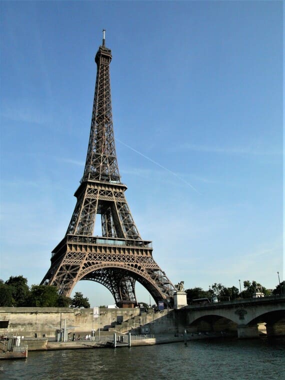 viajar para paris torre Eiffel