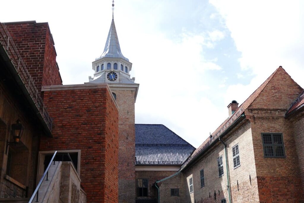 castelo medieval da fortaleza Akershuis, uma das inspirações de Frozen