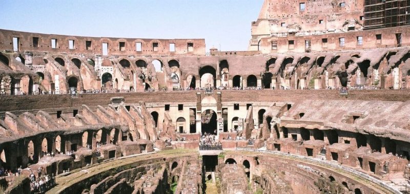 Coliseu, umaa das sete maravilhas do mundo moderno